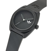 Laden Sie das Bild in den Galerie-Viewer, Adidas Unisex Uhr PROJECT THREE Bio-based PU-Band schwarz AOST24547