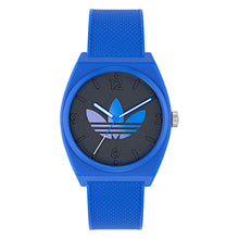 Laden Sie das Bild in den Galerie-Viewer, Adidas Unisex Uhr PROJECT TWO GRFX Kunststoff blau AOST24553