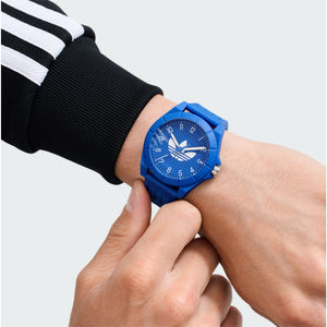 Adidas Unisex Uhr PROJECT FOUR Kunststoff blau AOST24571