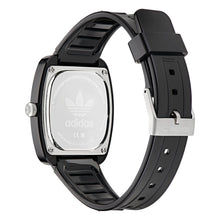 Laden Sie das Bild in den Galerie-Viewer, Adidas Unisex Uhr RETRO WAVE TWO Silikon schwarz AOSY24531