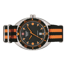 Laden Sie das Bild in den Galerie-Viewer, Swiss Alpine Military Herren Uhr Analog Quarz 7066.1639SAM Nylon-Armband